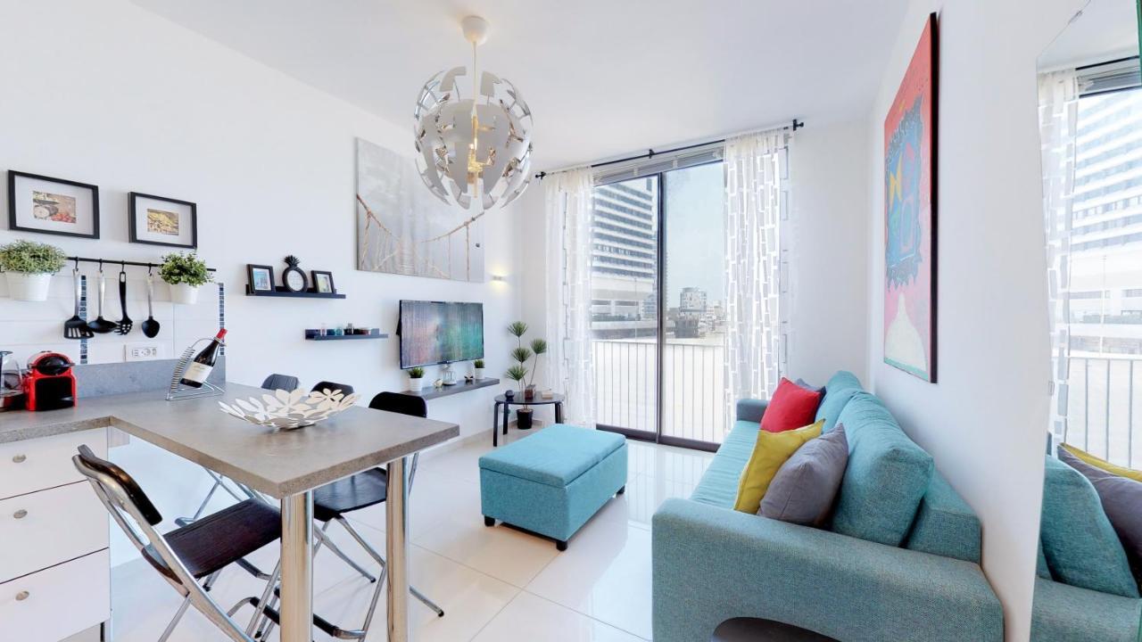Stylish 1Br Flat For 4 Ppl In Allenby By Holyguest Тель-Авив Экстерьер фото