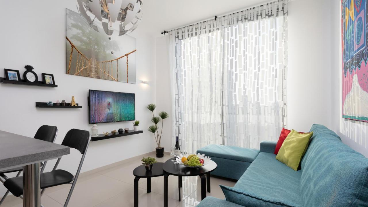 Stylish 1Br Flat For 4 Ppl In Allenby By Holyguest Тель-Авив Экстерьер фото
